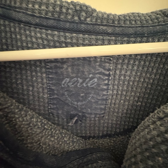 Aerie Textured Gray Pullover - Picture 2 of 3